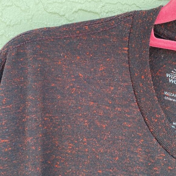 Harry Potter Sz XL Gryffindor Crest Gold - Picture 5 of 11